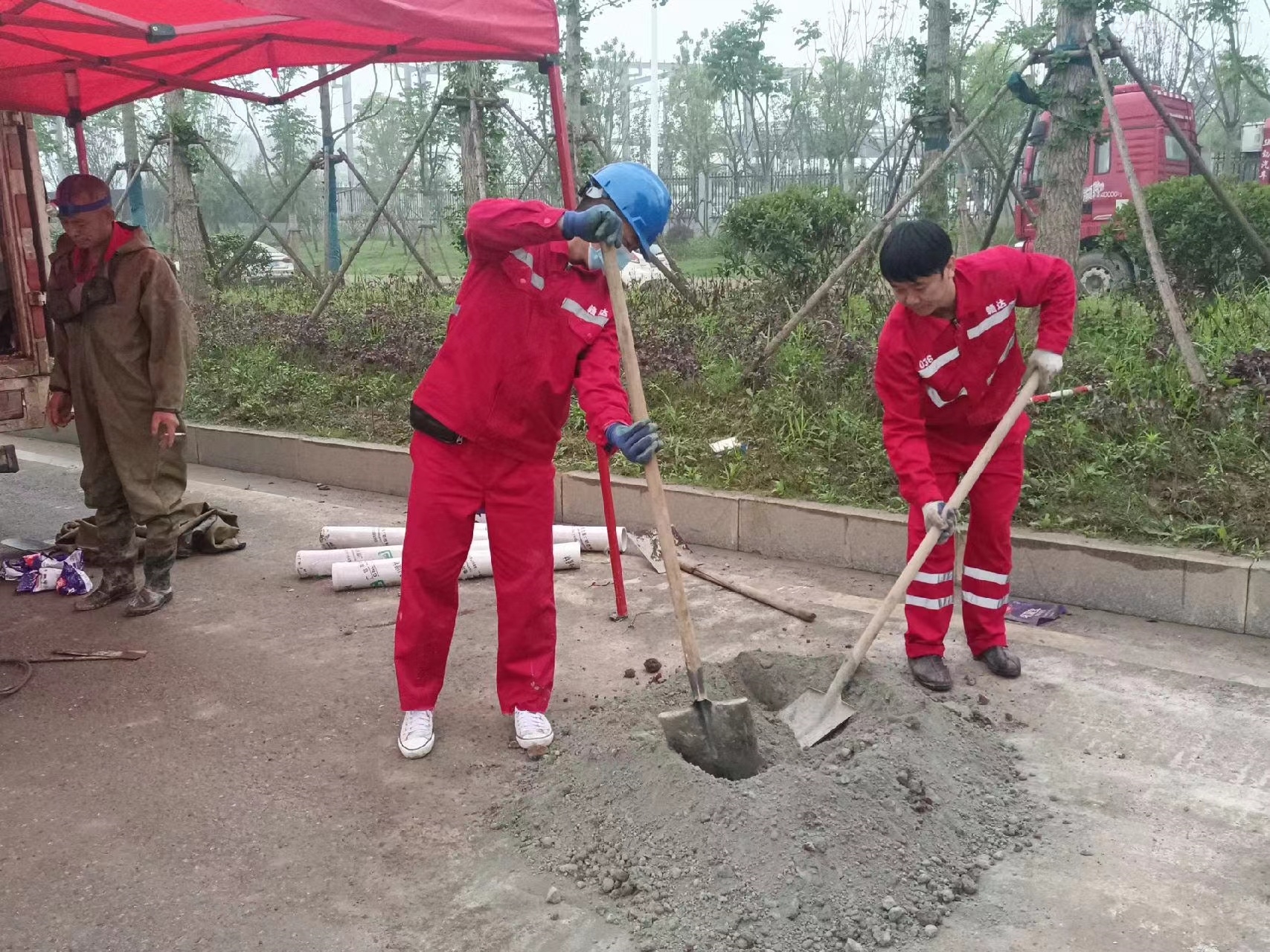 普兰店管道疏通哪家好】及时进行市政管道清淤